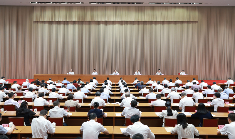 王曉暉出席全省網(wǎng)絡(luò)安全和信息化工作會議強(qiáng)調(diào) 加快建設(shè)網(wǎng)絡(luò)強(qiáng)省數(shù)字四川 全力推動網(wǎng)信事業(yè)高質(zhì)量發(fā)展 黃強(qiáng)主持「相關(guān)圖片」